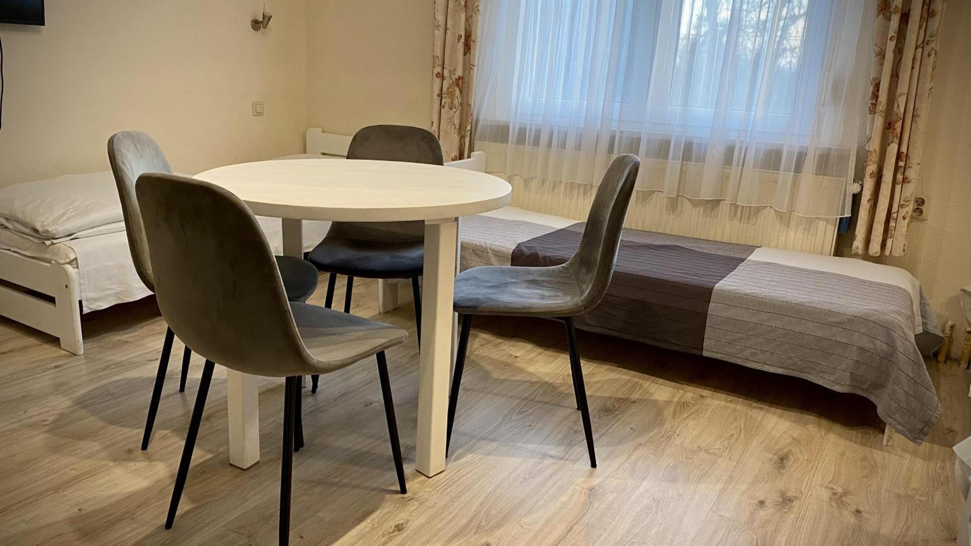 Villa Pod Orzechem Zaniemyśl Esterno foto